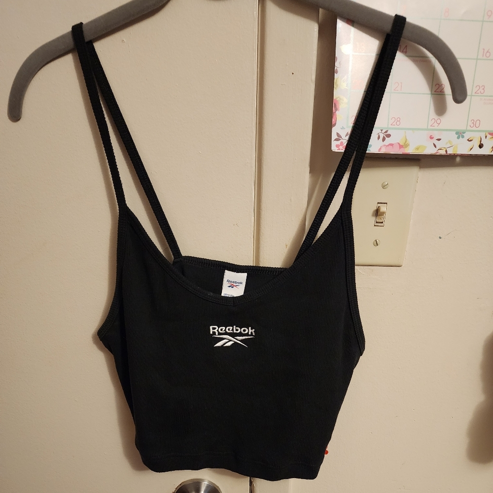 Reebok| cropped top. Euc